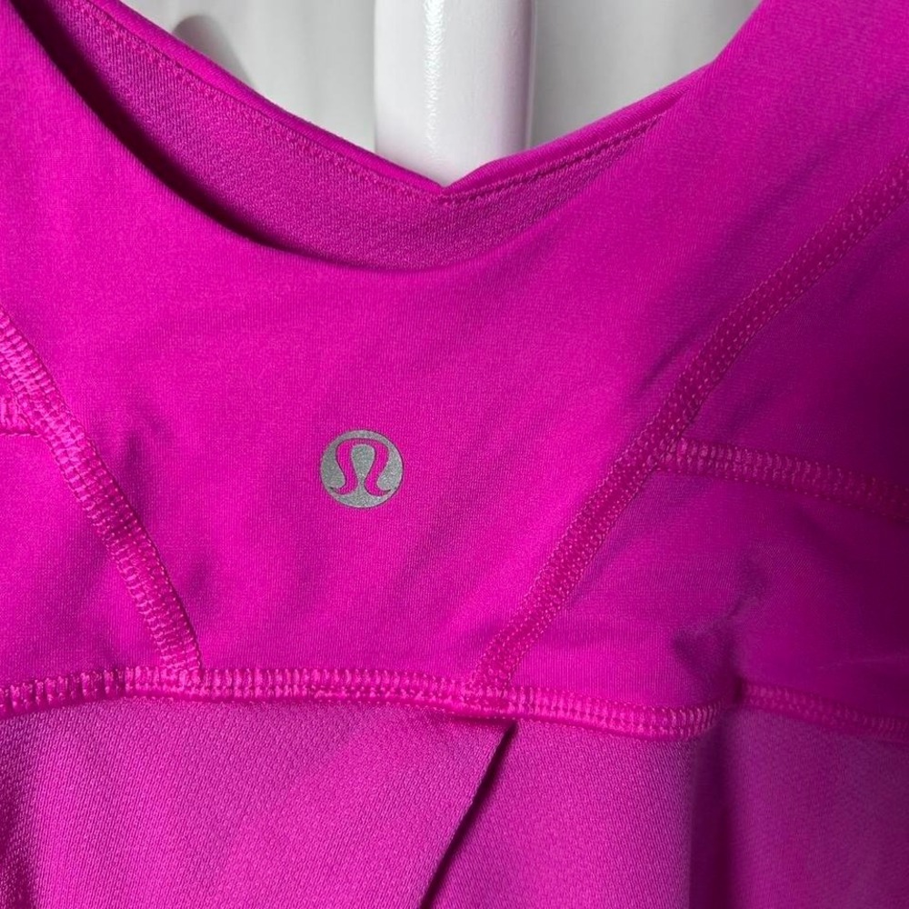 Lululemon Women's Sz 4 Run Tame Me Drawcord Hem Pleated Stretch Tank Pink - Picture 3 of 5